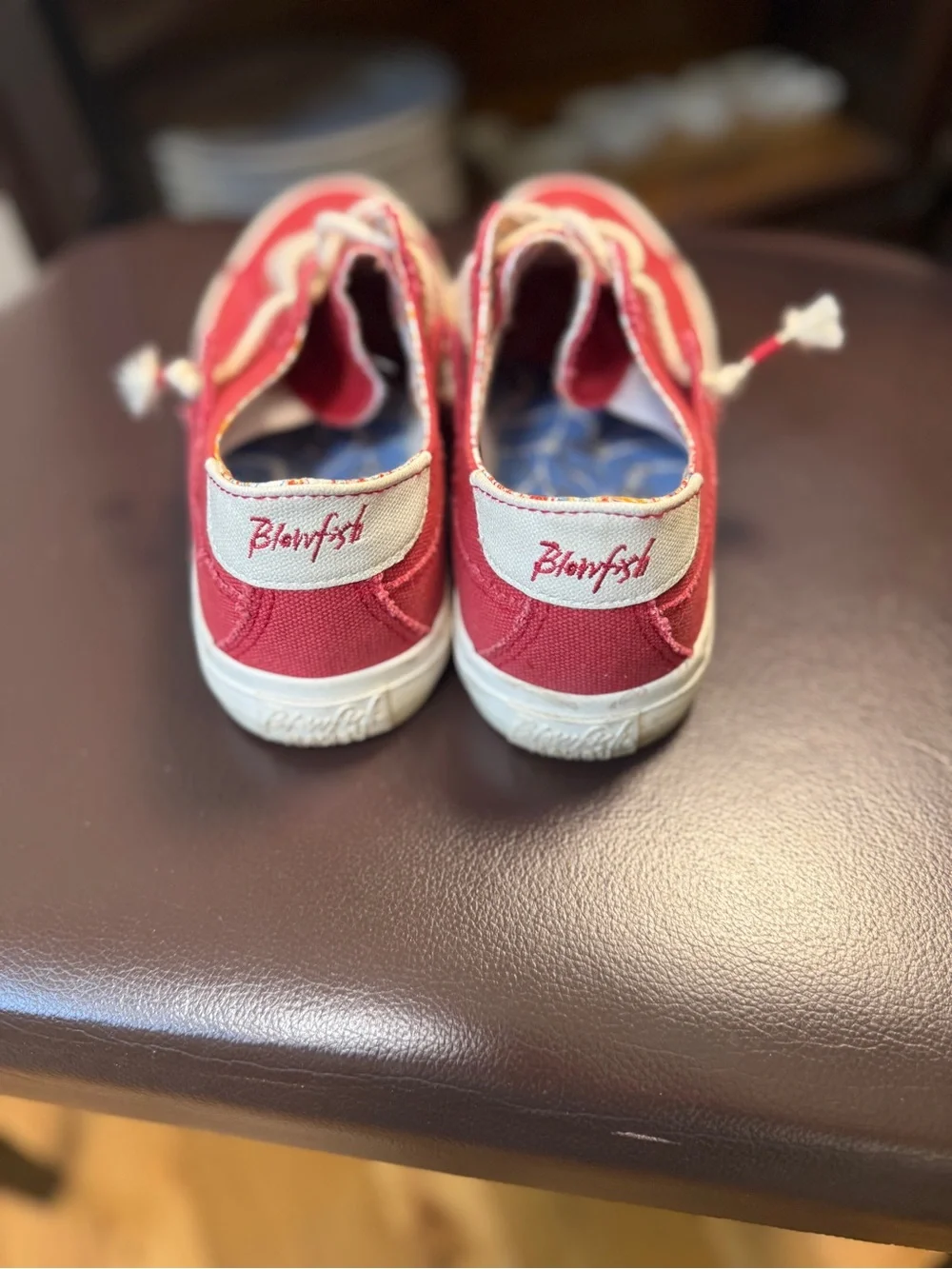 Blowfish Malibu Red Canvas Sneakers Casual Lace Up Comfort Shoes Size 9.5